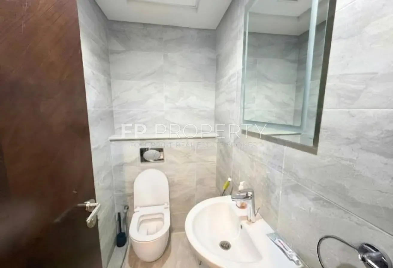 Unfurnished 1BHK I Prime Location I Spacious Layou