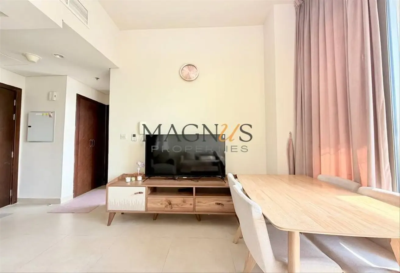 FULLY FURNISHED | HIGH FLOOR | READY TO MOVE