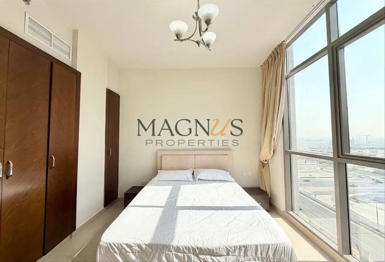 FULLY FURNISHED | HIGH FLOOR | READY TO MOVE