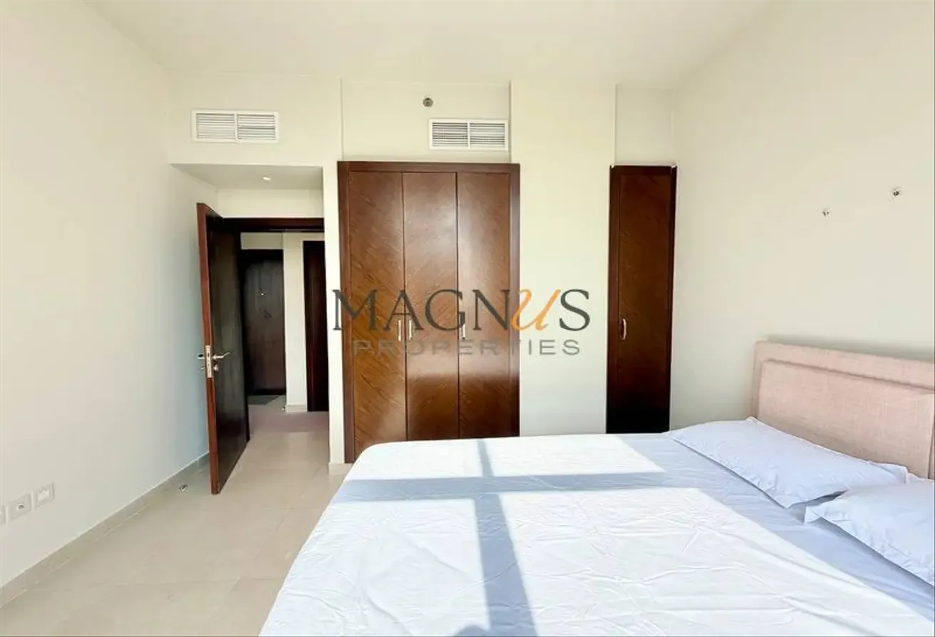 FULLY FURNISHED | HIGH FLOOR | READY TO MOVE