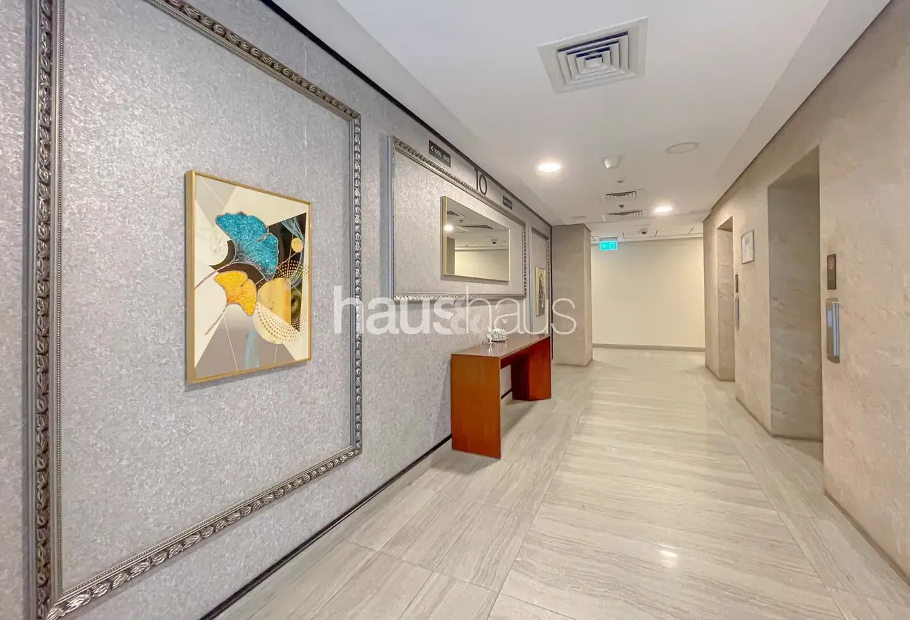 Ready to move | Spacious | Flexi Cheques