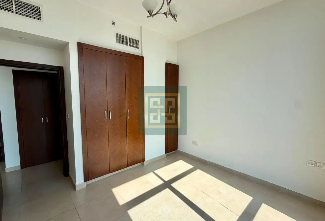 Semi Furnished | Vacant | High Floor