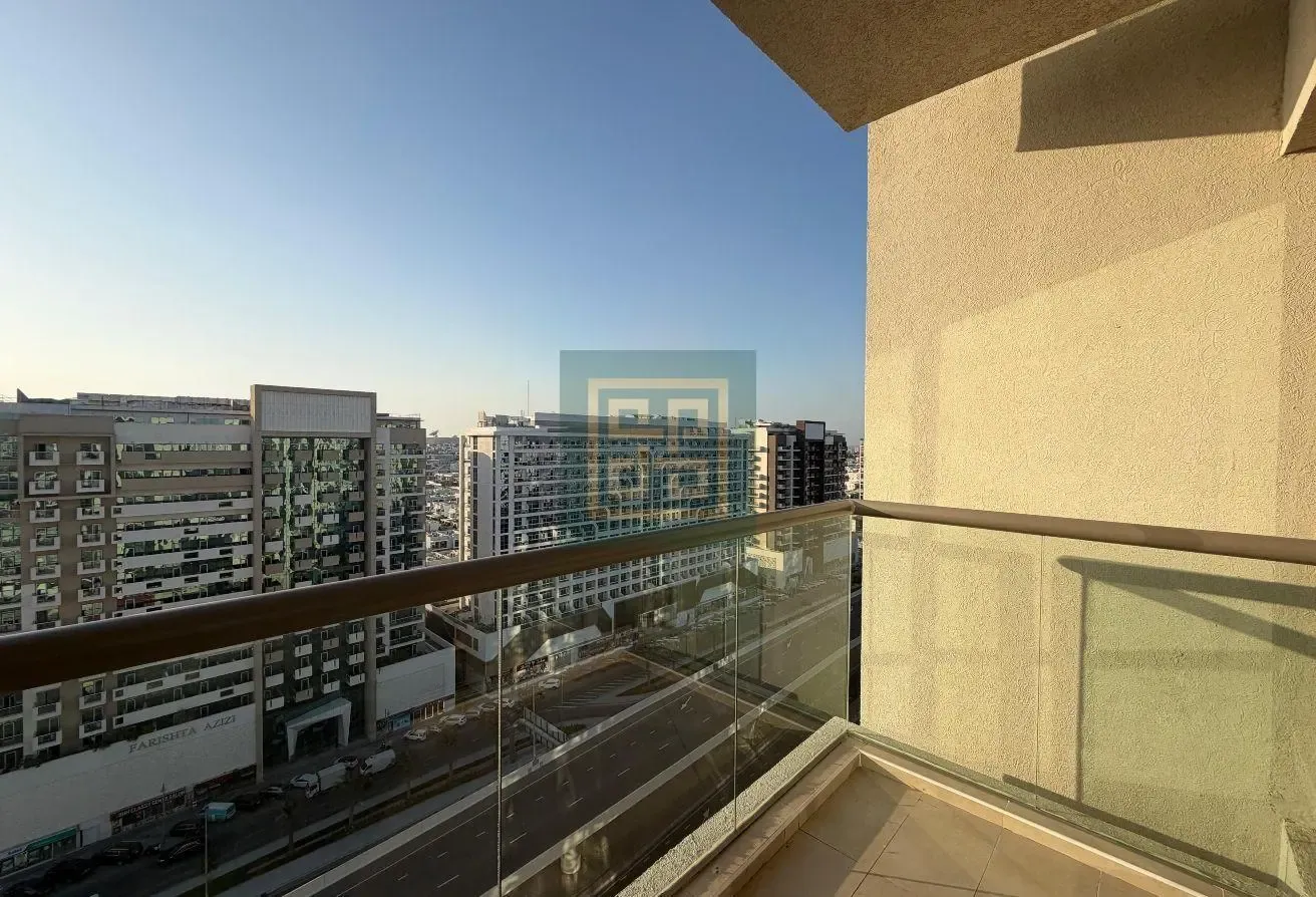Semi Furnished | Vacant | High Floor