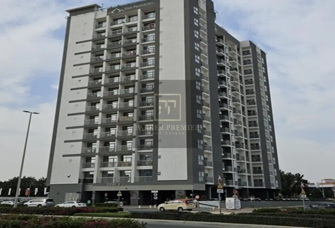 Smart Studio Layout | Fully-Furnished w/ Balcony
