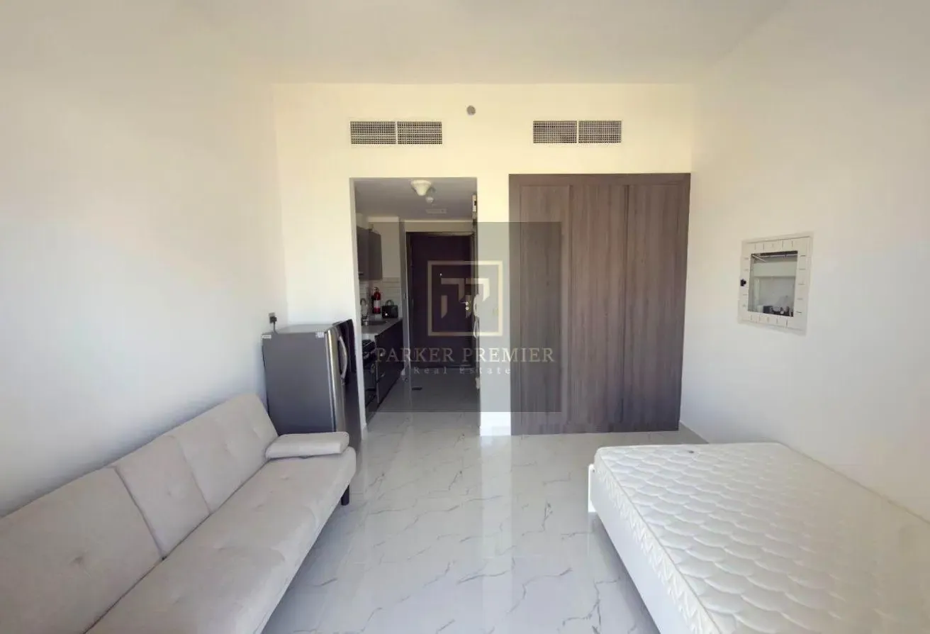 Smart Studio Layout | Fully-Furnished w/ Balcony