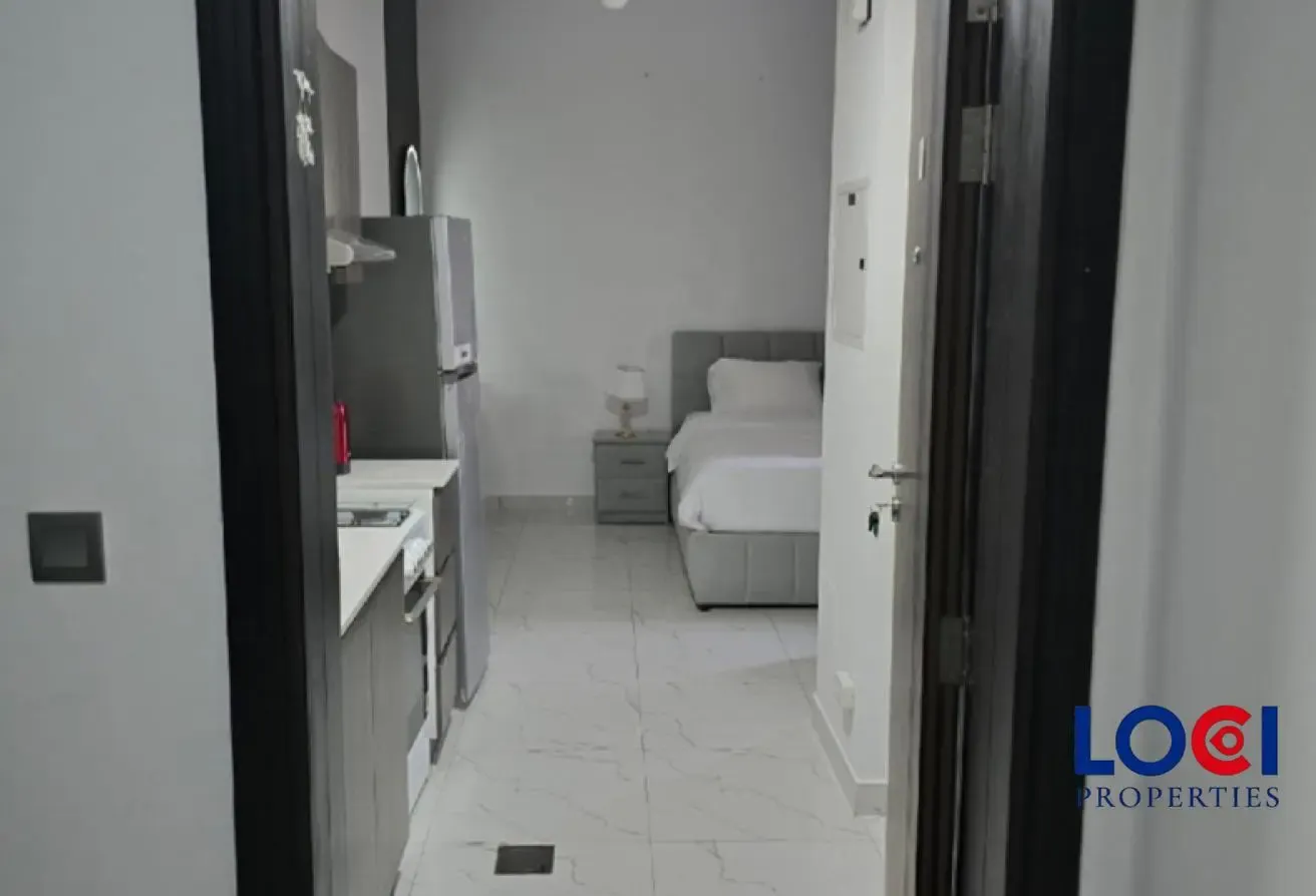 FULLY FURNISHED | MULTIPLE CHQS | READY TO MOVE