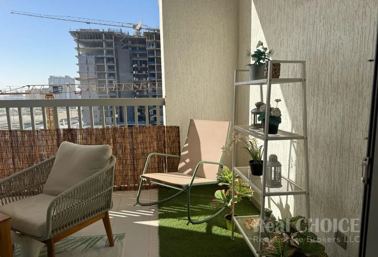 Furnished Studio| Balcony |Pool & Gym |heigh Floor