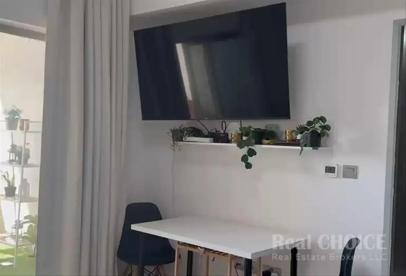 Furnished Studio| Balcony |Pool & Gym |heigh Floor