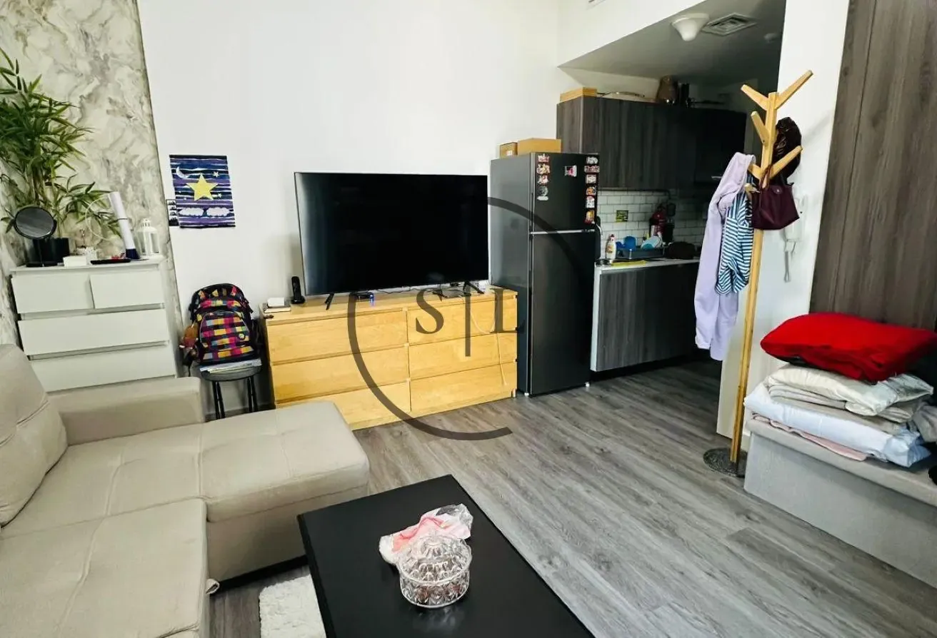 Upgraded Studio | Higher Floor | Fully Furnished