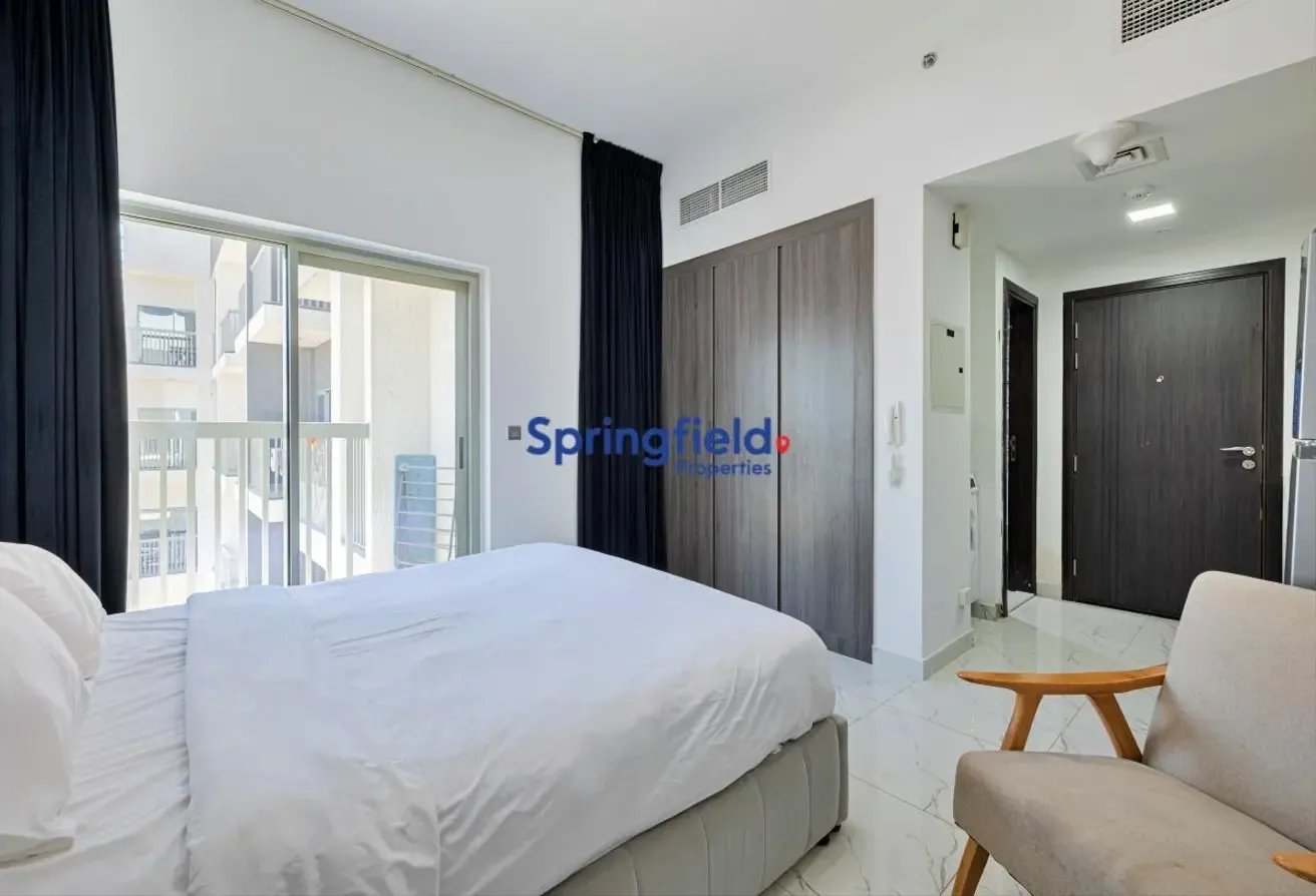 Studio | Community View | Balcony