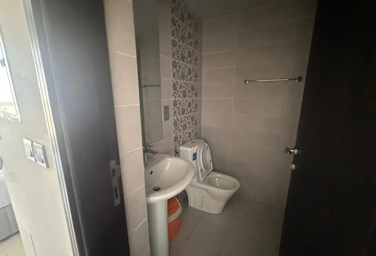 Furnished Studio | Prime Location | Vacant