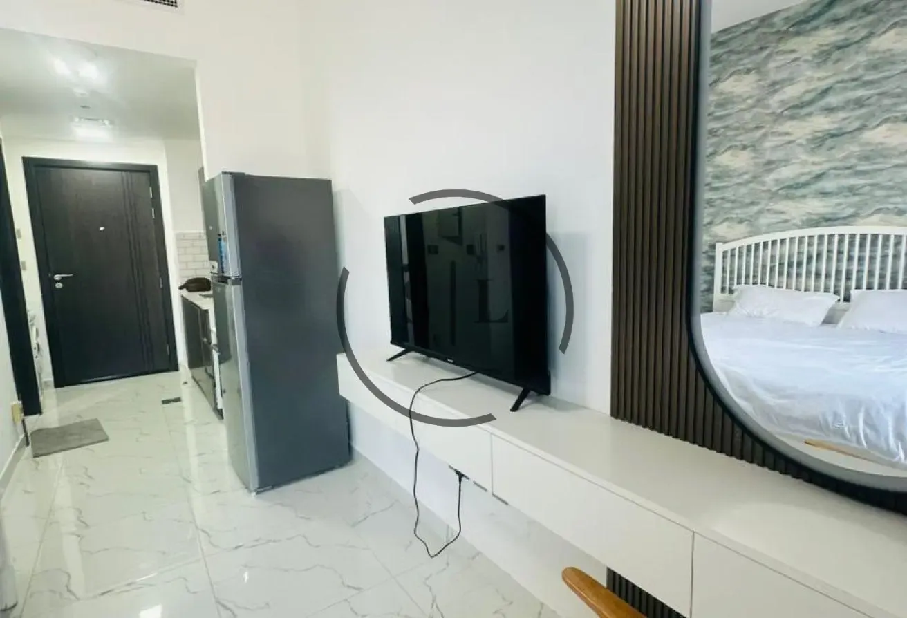 Fully Furnished | Higher Floor | Multiple Cheque