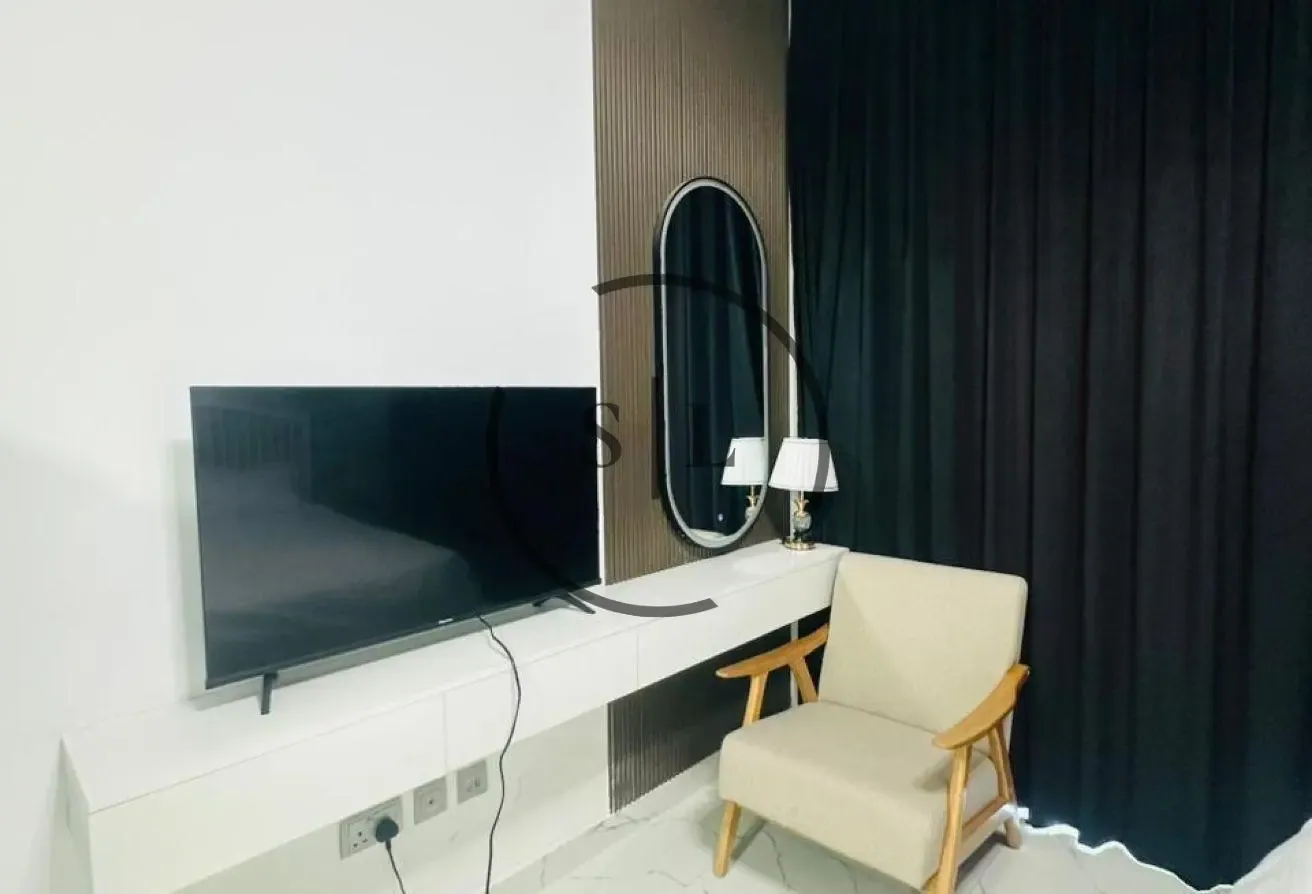 Fully Furnished | Higher Floor | Multiple Cheque