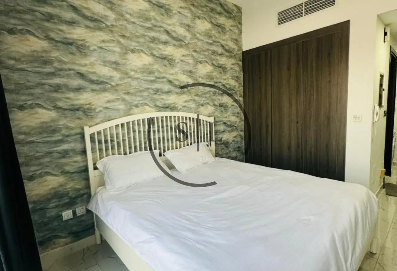 Fully Furnished | Higher Floor | Multiple Cheque