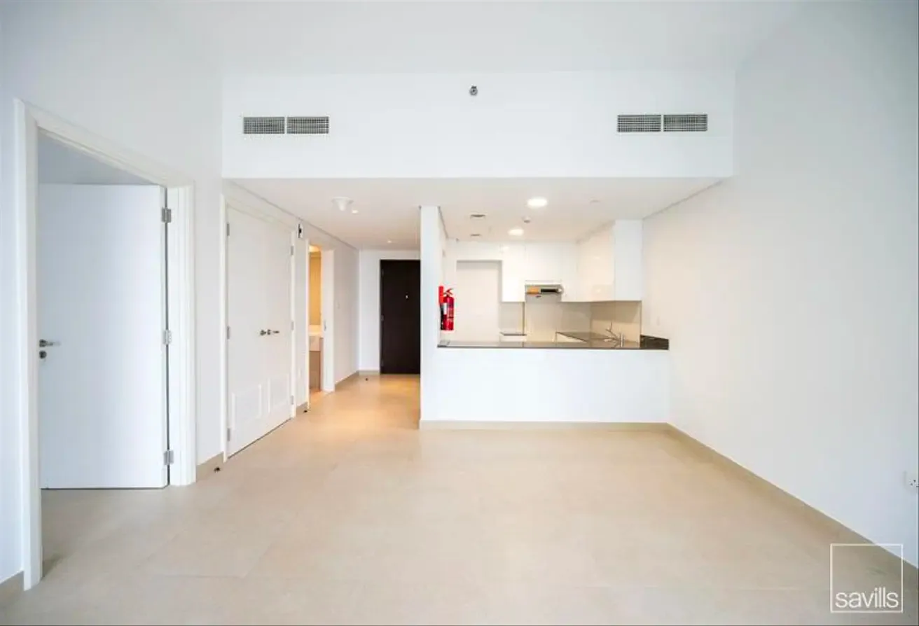 Modern 1BR | Terrace | Expo Village | Metro Access