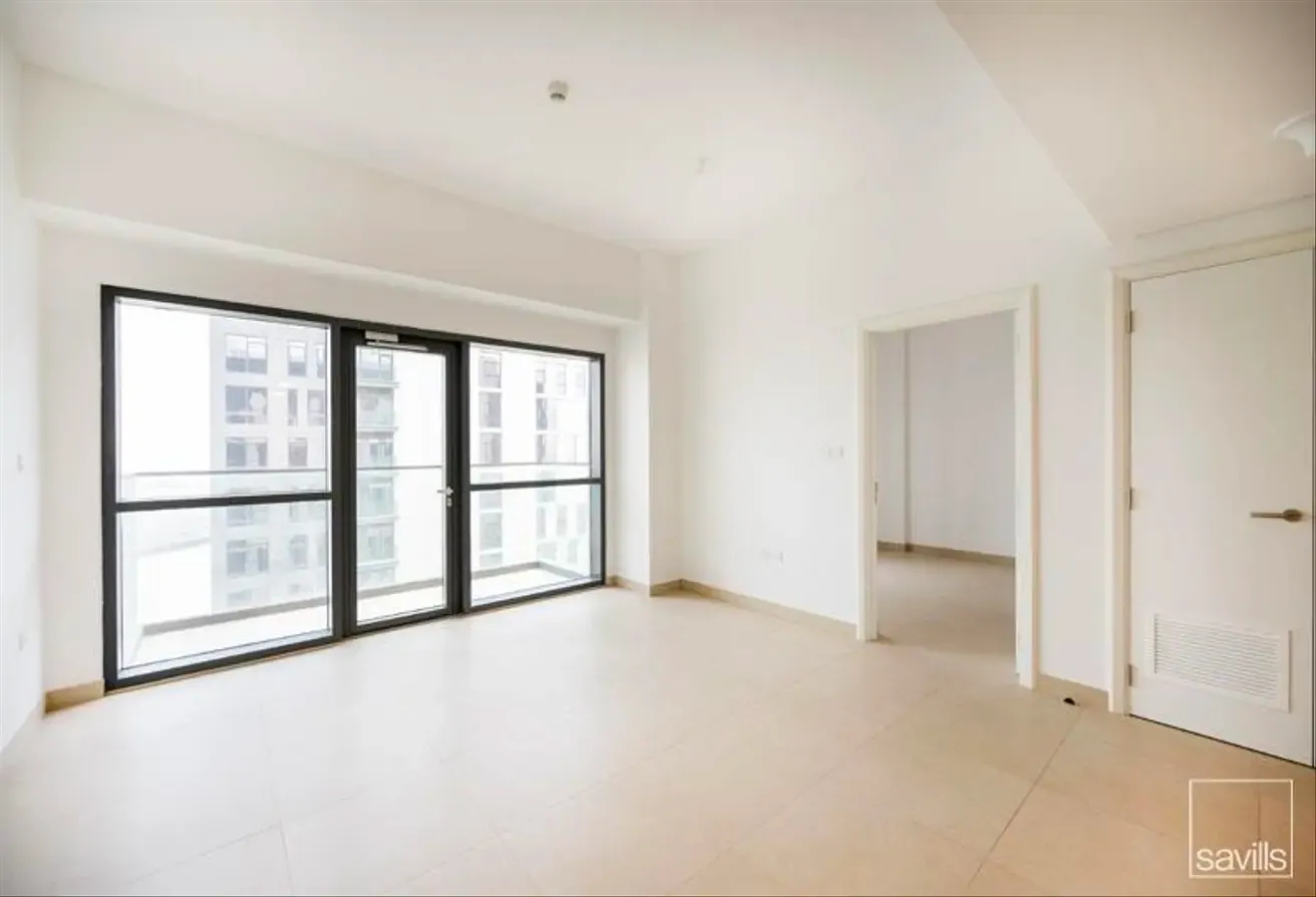 Modern 1BR | Terrace | Expo Village | Metro Access