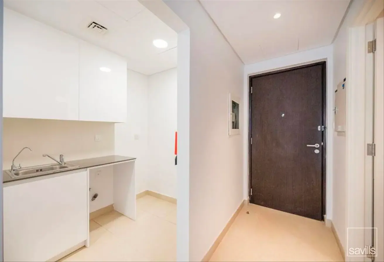 Modern Studio | Near the Metro | New Community