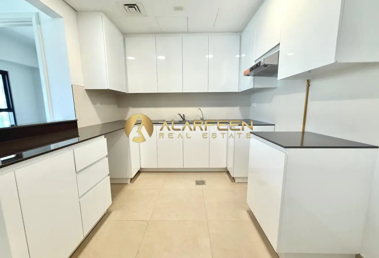 Unfurnished 2BHK | Near Metro | Park View