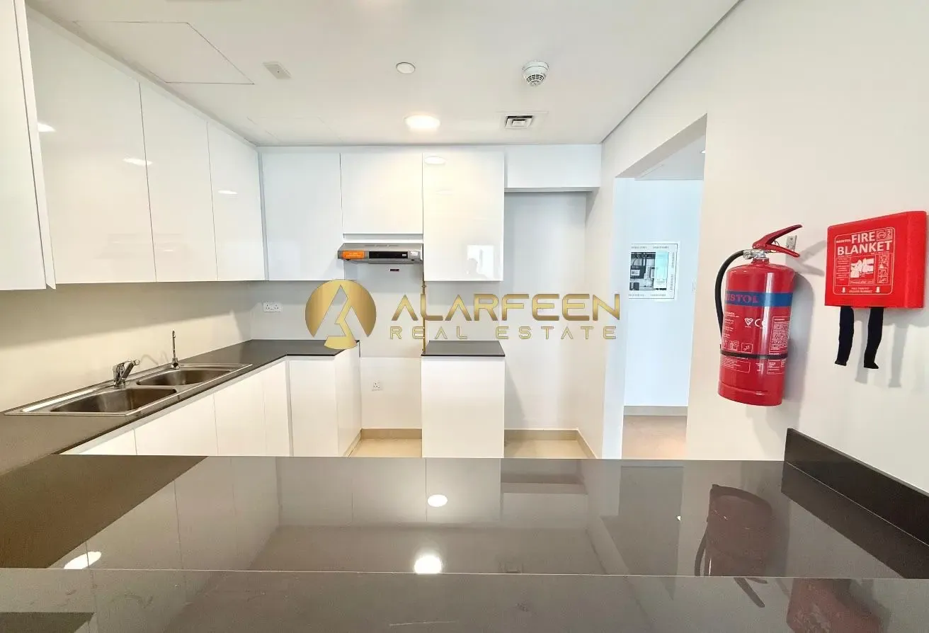 Unfurnished 2BHK | Near Metro | Park View