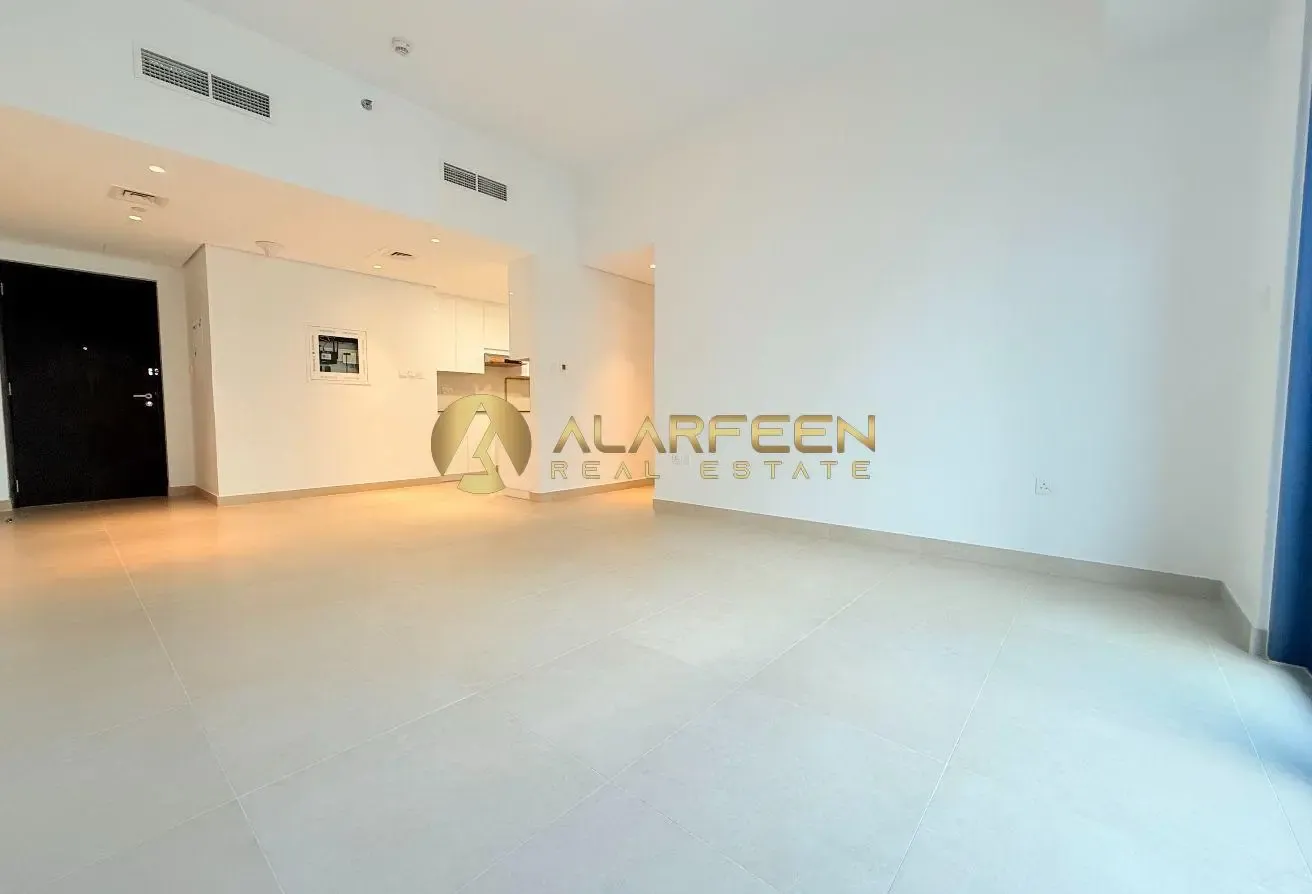 Spacious 2BHK | Pool View | Family Community