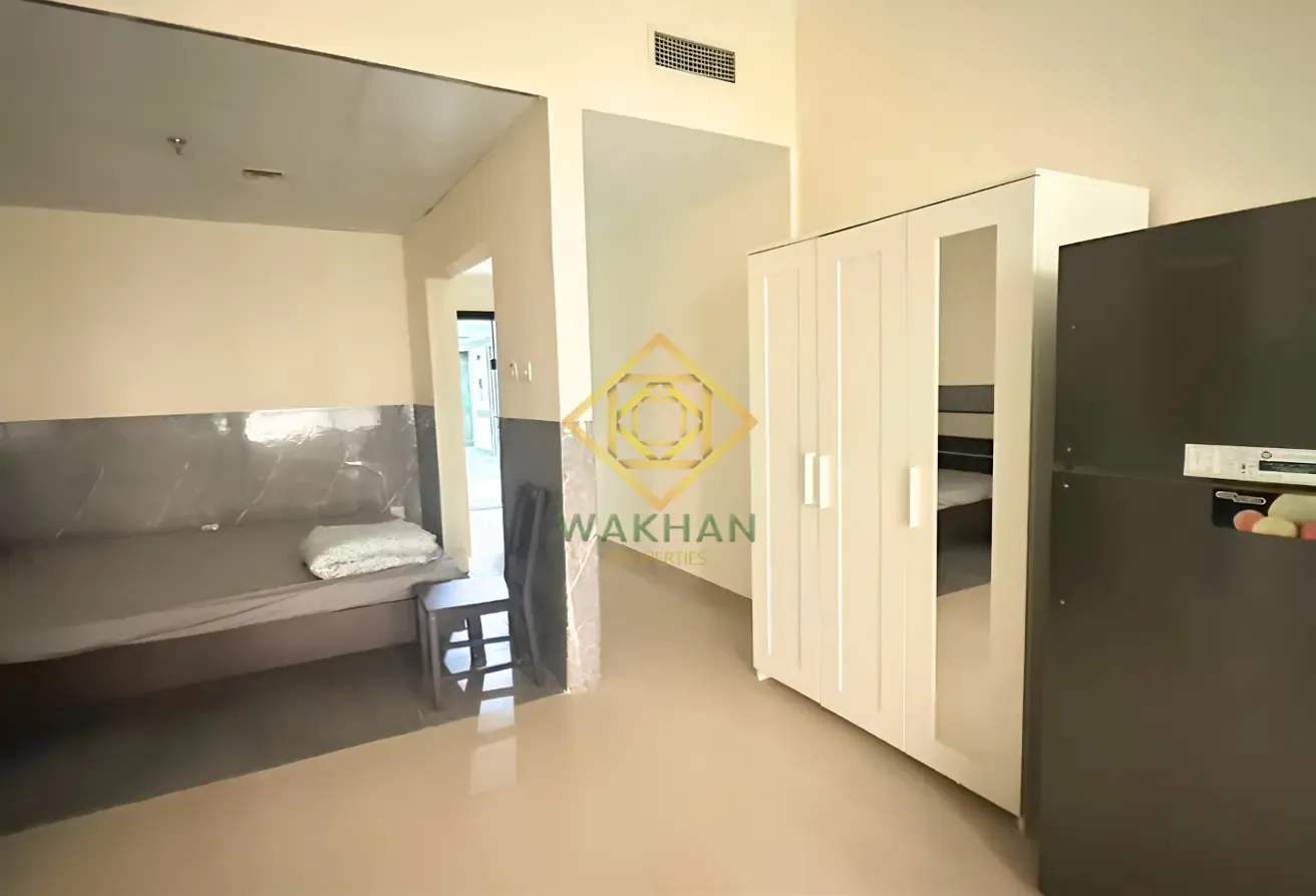 Lake View | Furnished | Vacant | High Floor