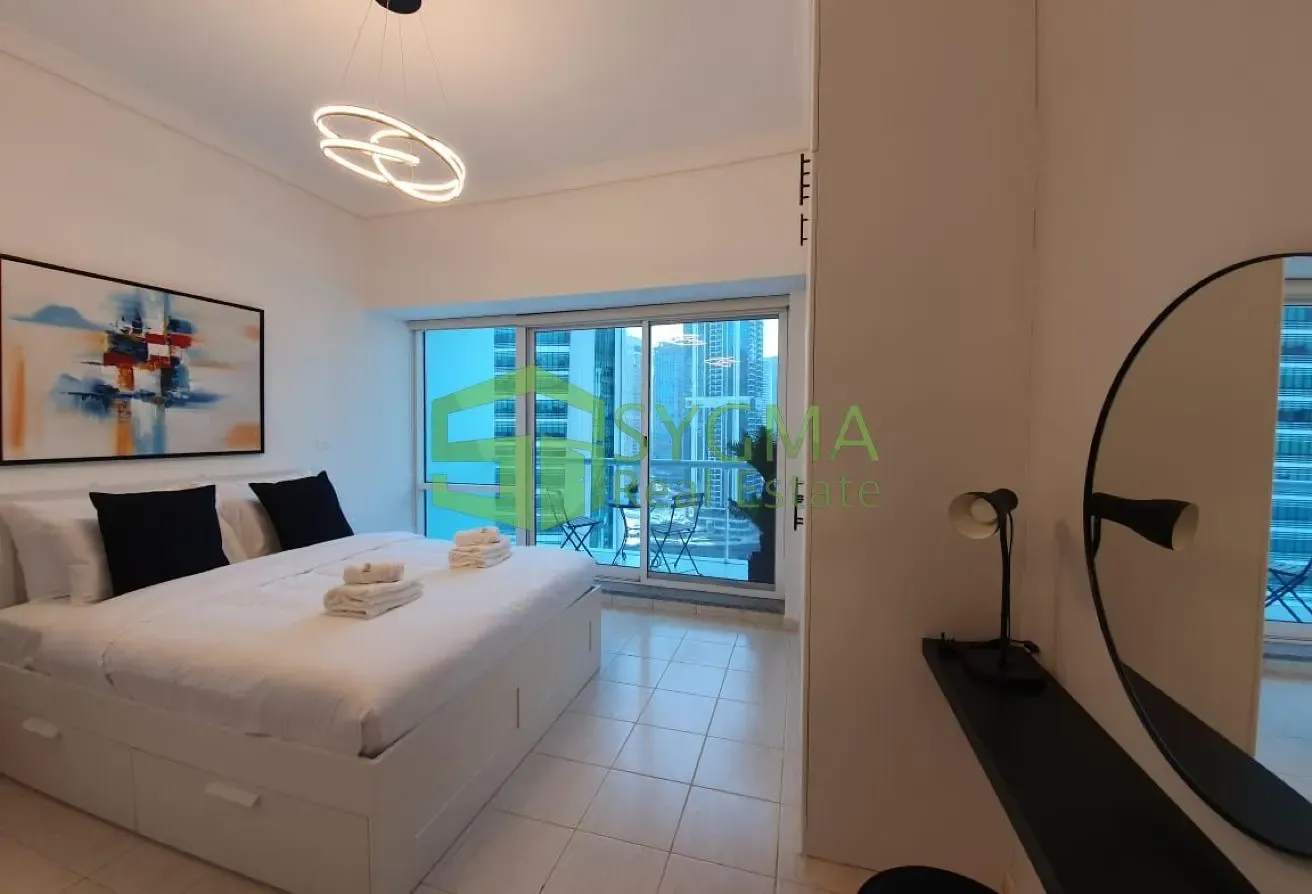 Upgraded | Fully Furnished | Big layout