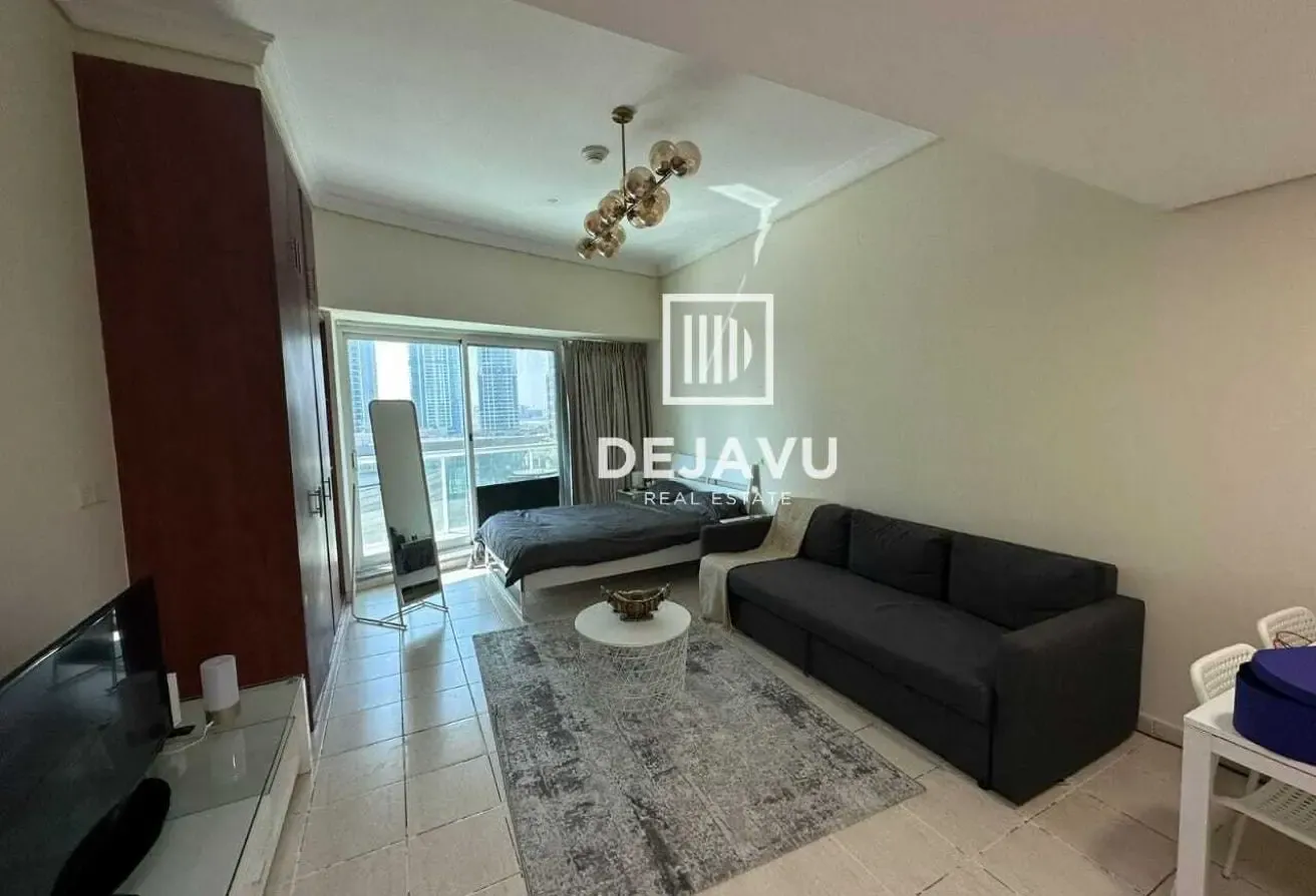 Fully Furnished | Spacious Unit | Lake View