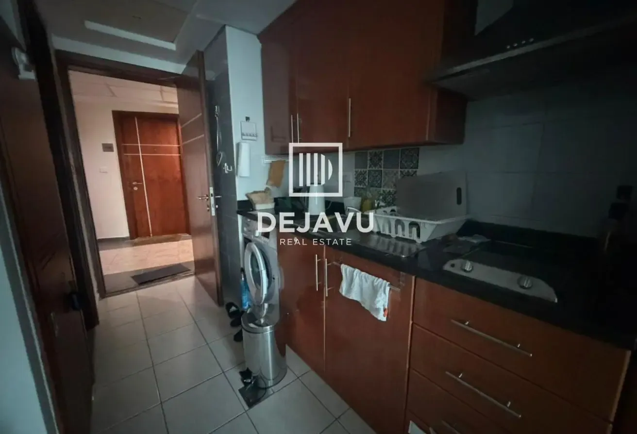 Fully Furnished l Lake View l Prime Location