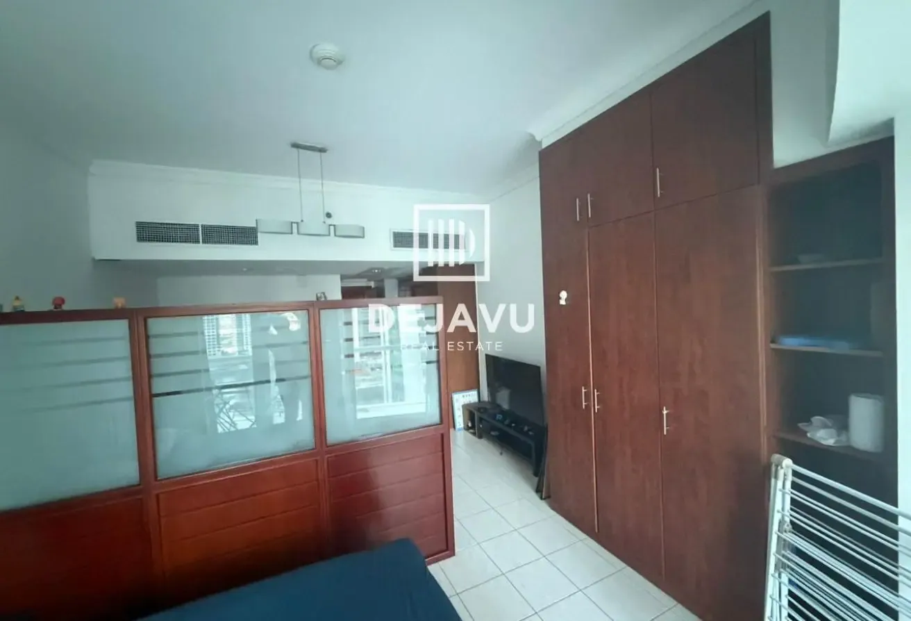 Fully Furnished l Lake View l Prime Location