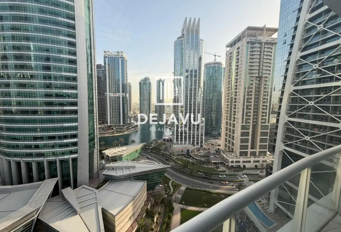 Fully Furnished l Lake View l Prime Location