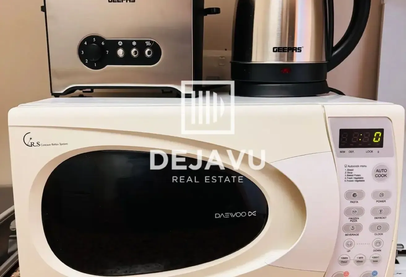 Spacious Studio Unit | On Mid Floor | Furnished