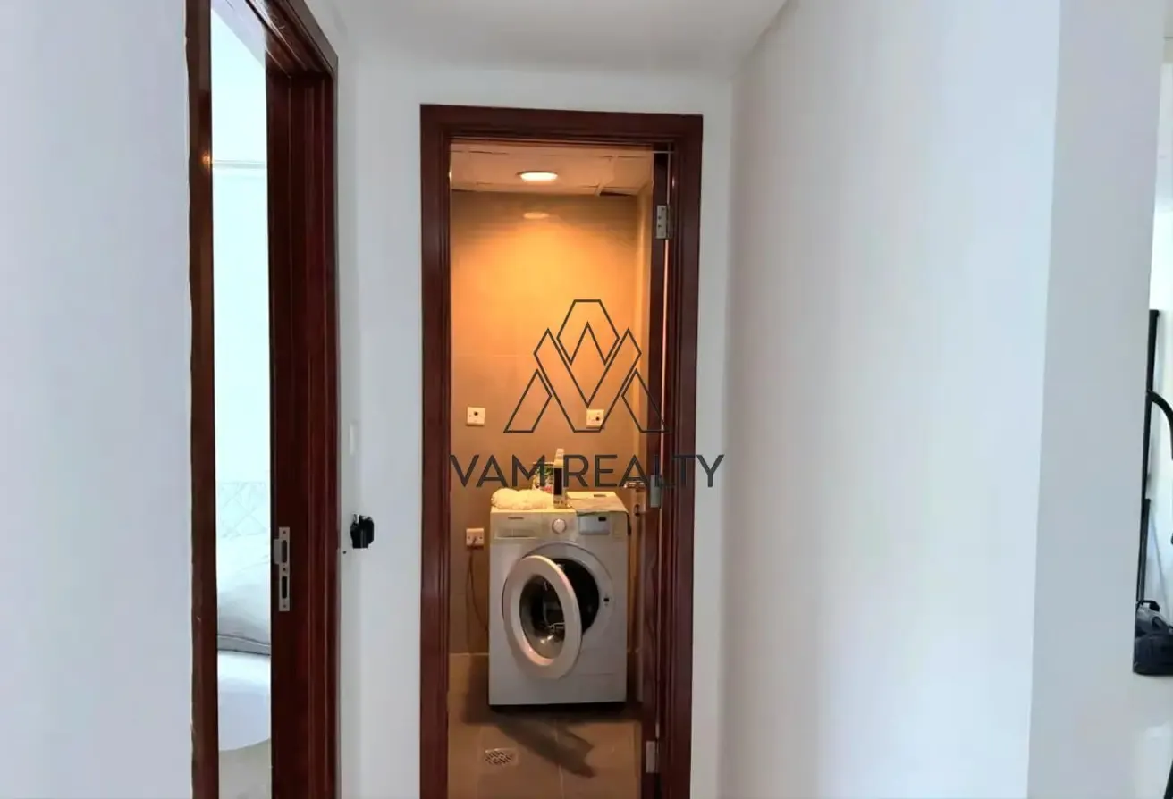 Lake View | Furnished | High Floor | Negotiable