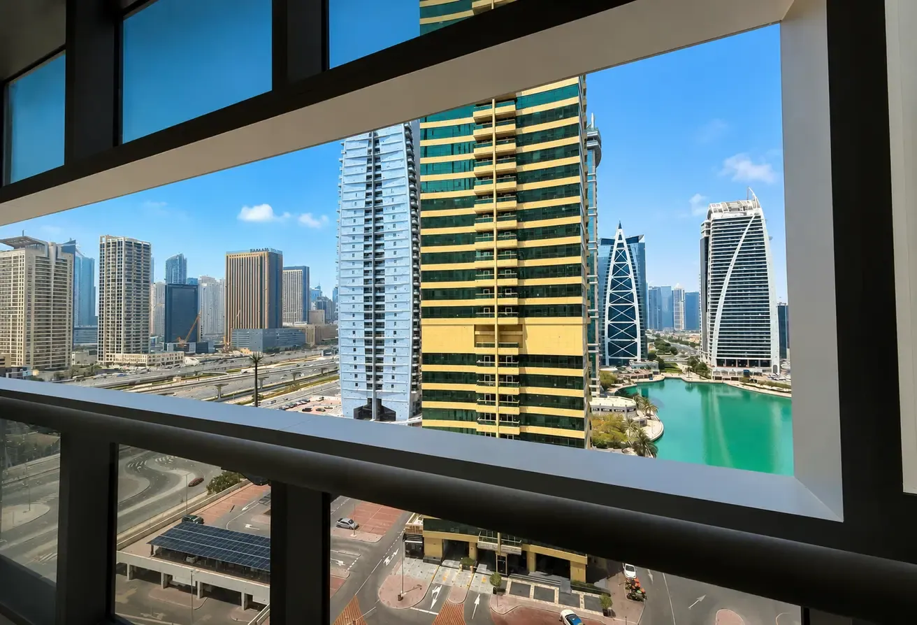 Furnished | 6 Cheques | Lakeview | Near Metro