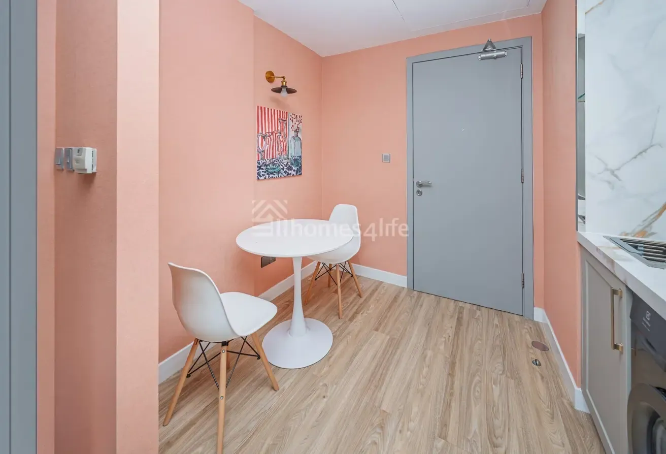 FULLY UPGRADED AND FURNISHED | VACANT