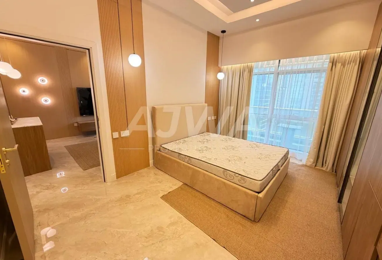 Fully Upgraded 1 bedroom | Near DMCC Metro Station