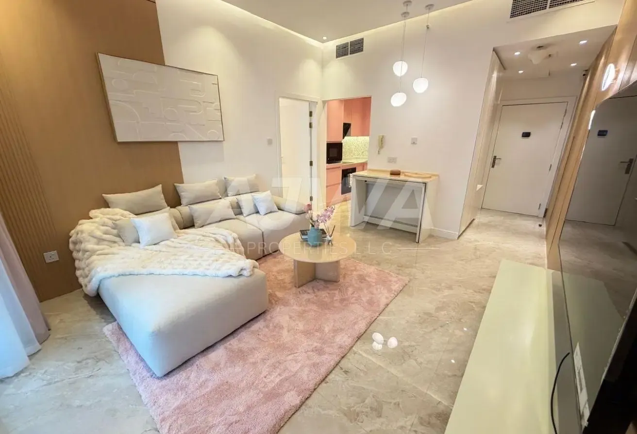 Fully Furnished and upgraded 1 bed opposite Metro