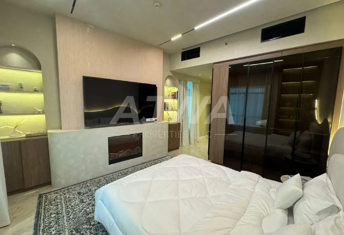 Upgraded and furnished 1 Bed near Metro Station