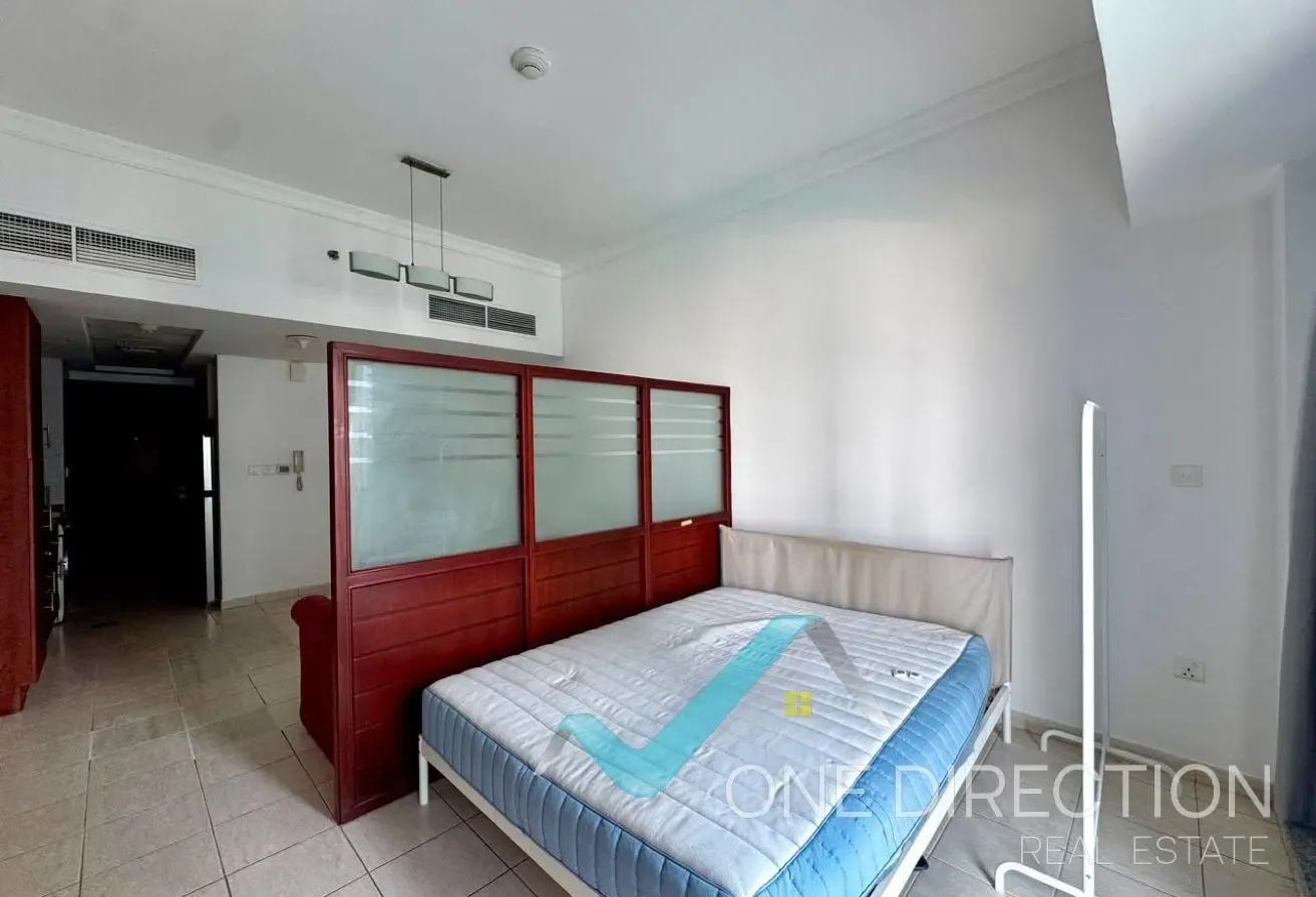Furnished | Spacious Layout | Bright Unit
