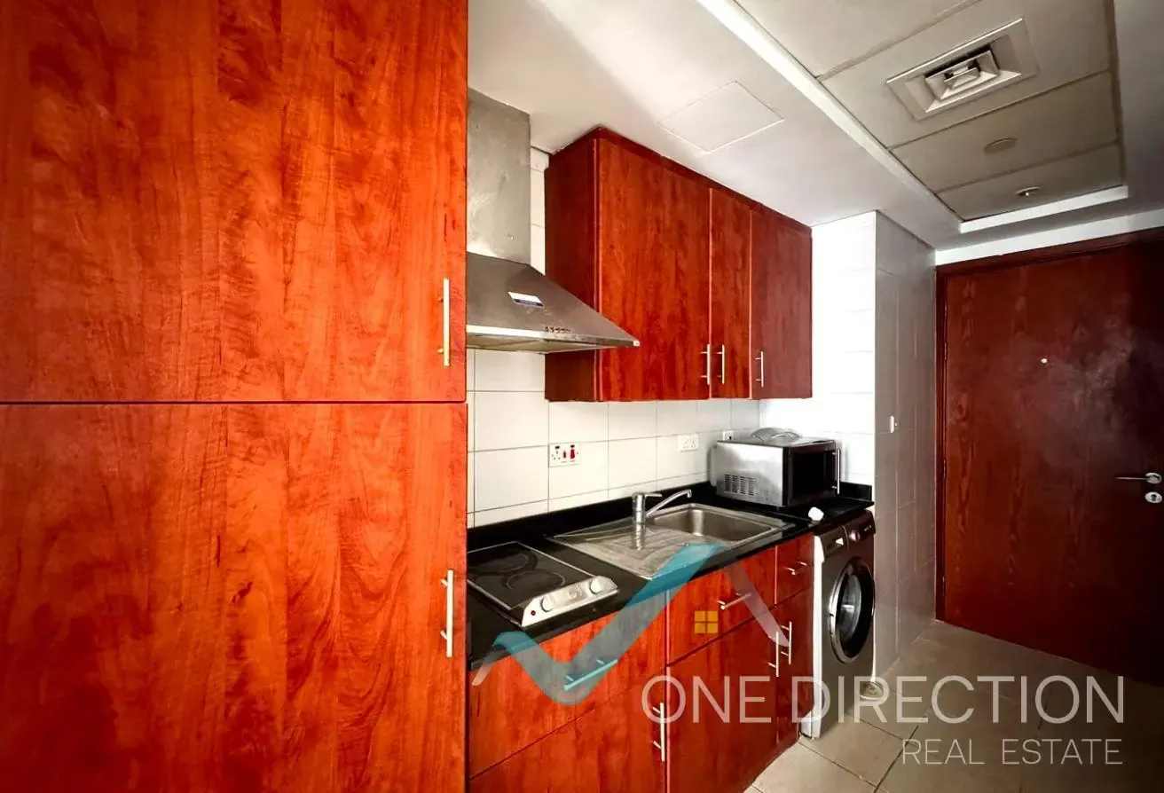 Furnished | Spacious Layout | Bright Unit