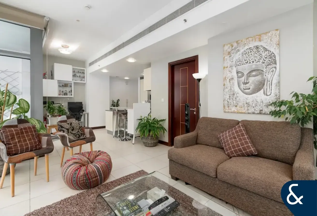 Furnished | Renovated | Near Metro | 1 Bed