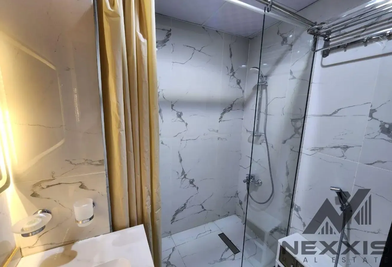 Upgraded Cozy Flat - Fully Furnished - High Floor