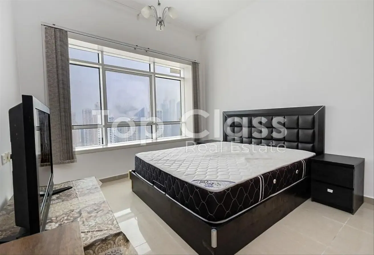 High Floor | Near Metro | Furnished | Lake View