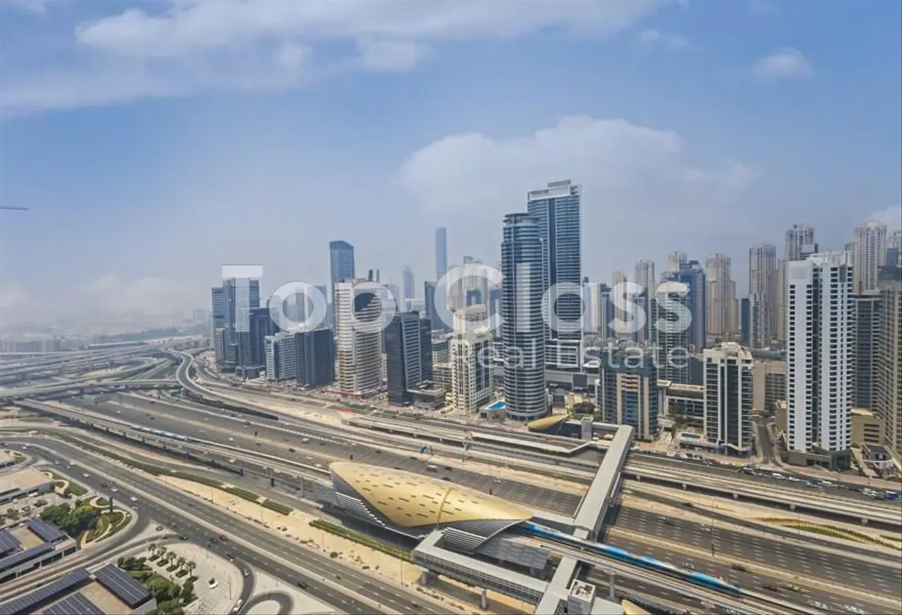 High Floor | Near Metro | Furnished | Lake View