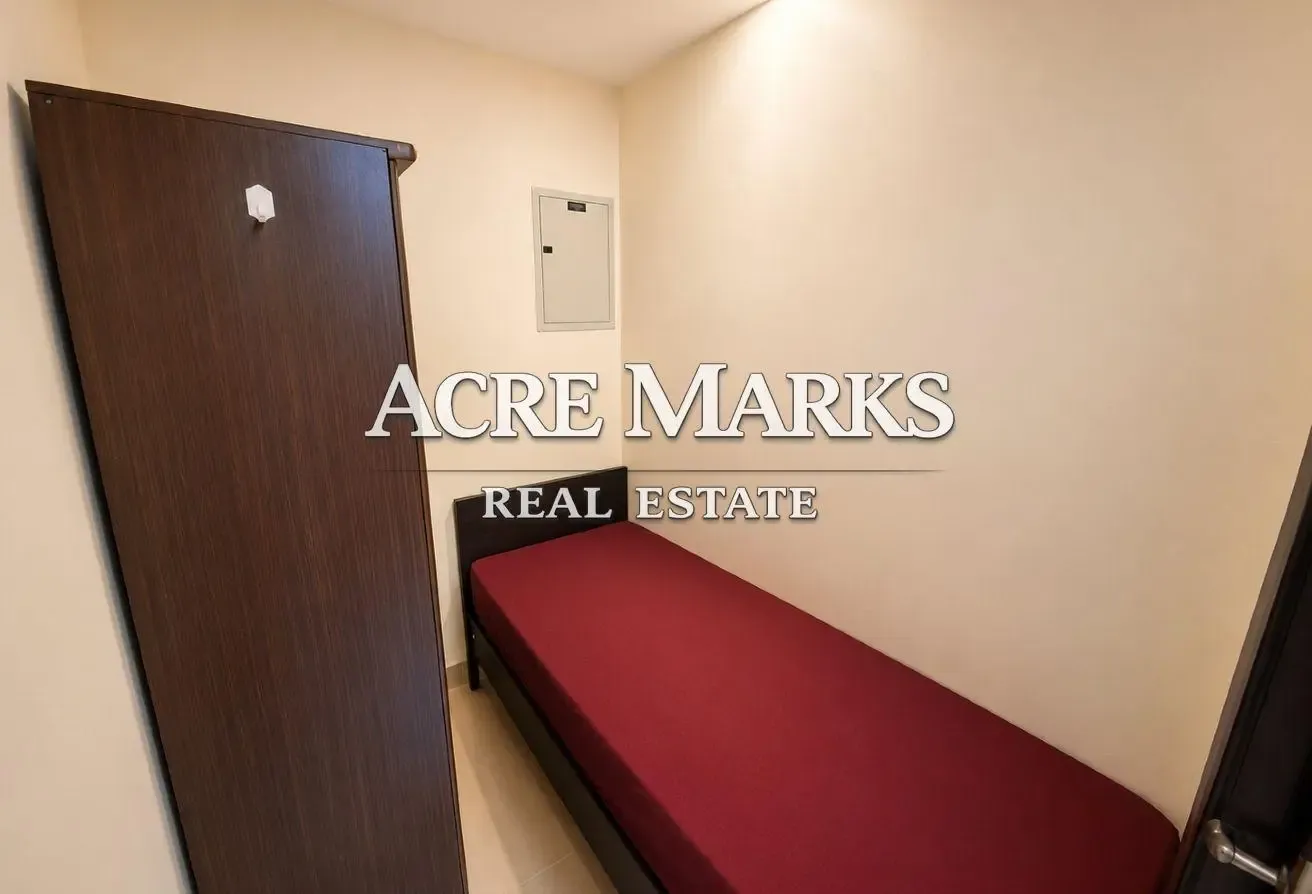 Fully Furnished | Close to DMCC Metro | Vacant