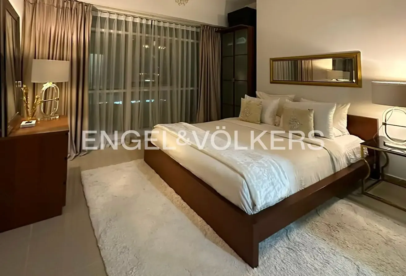 Low Floor | Fully Furnished | Vacant Now