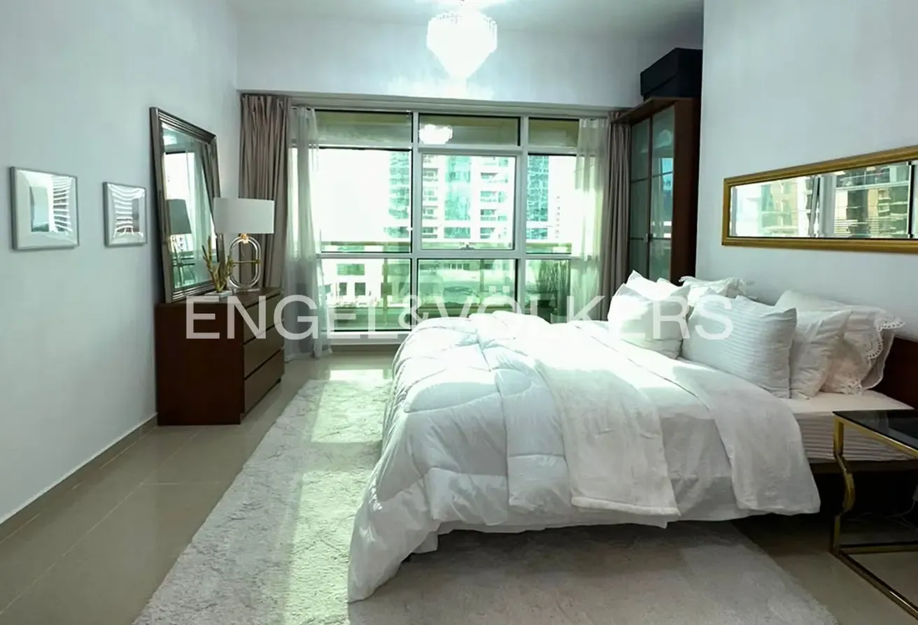 Low Floor | Fully Furnished | Vacant Now