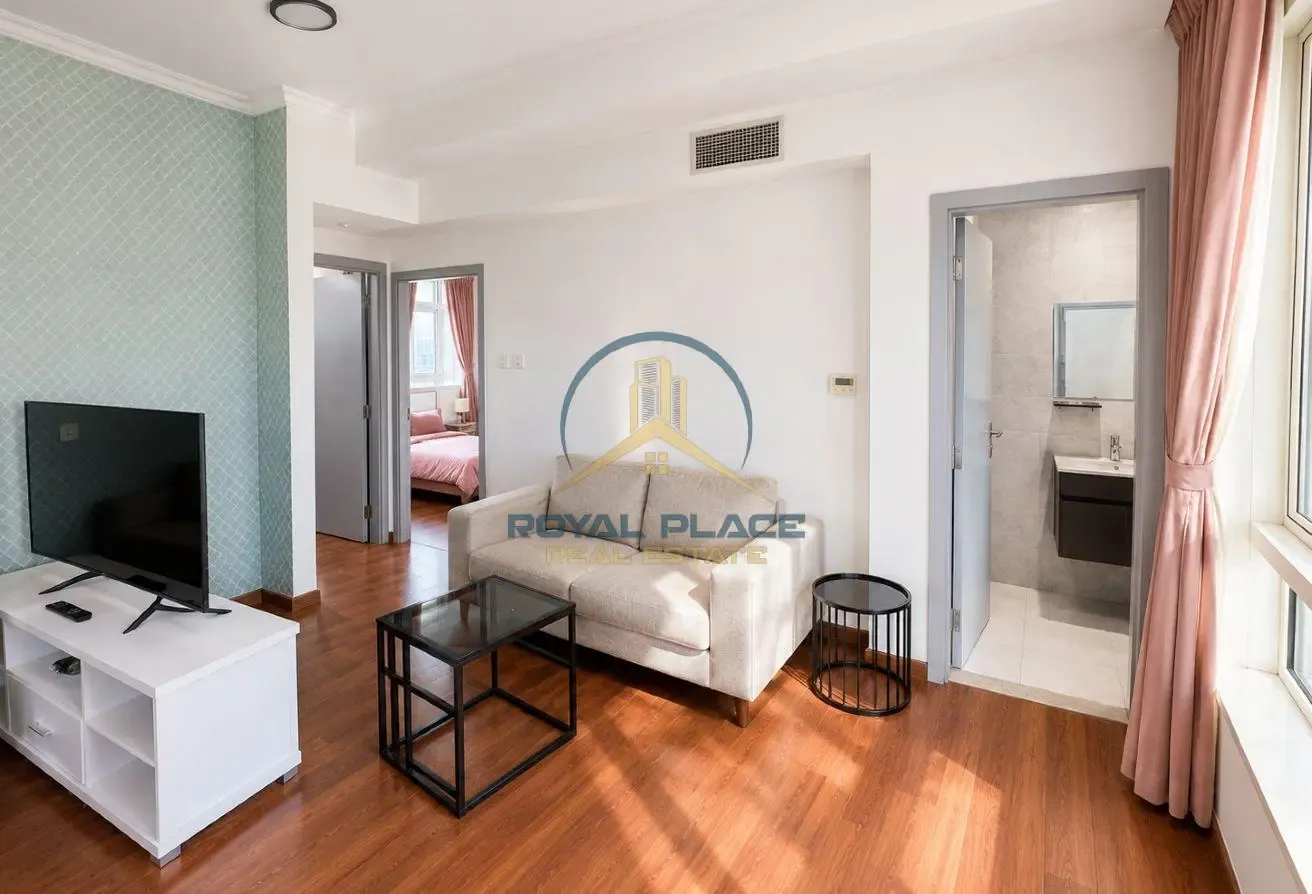 Spacious 1-Bedroom Apartment | Lake City Tower |