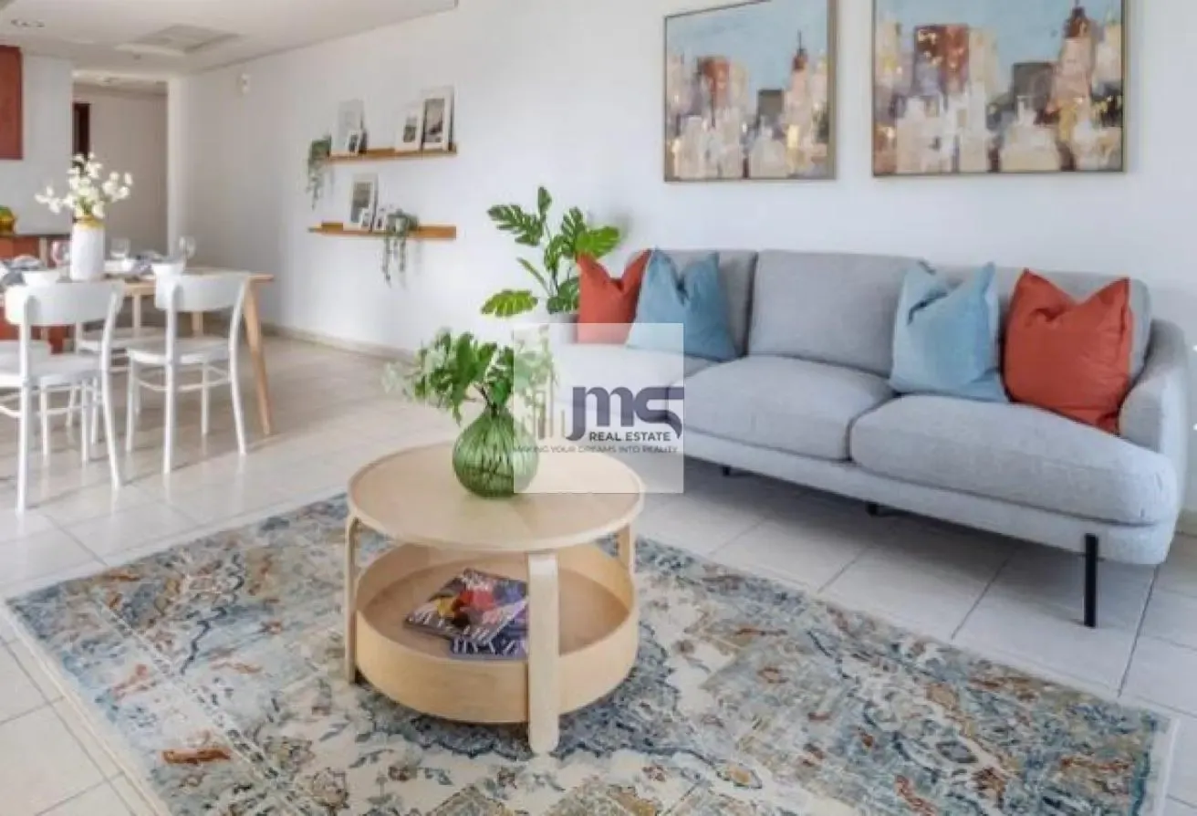 Fully Furnished/ Very Clean/Middle Floor/ Parking