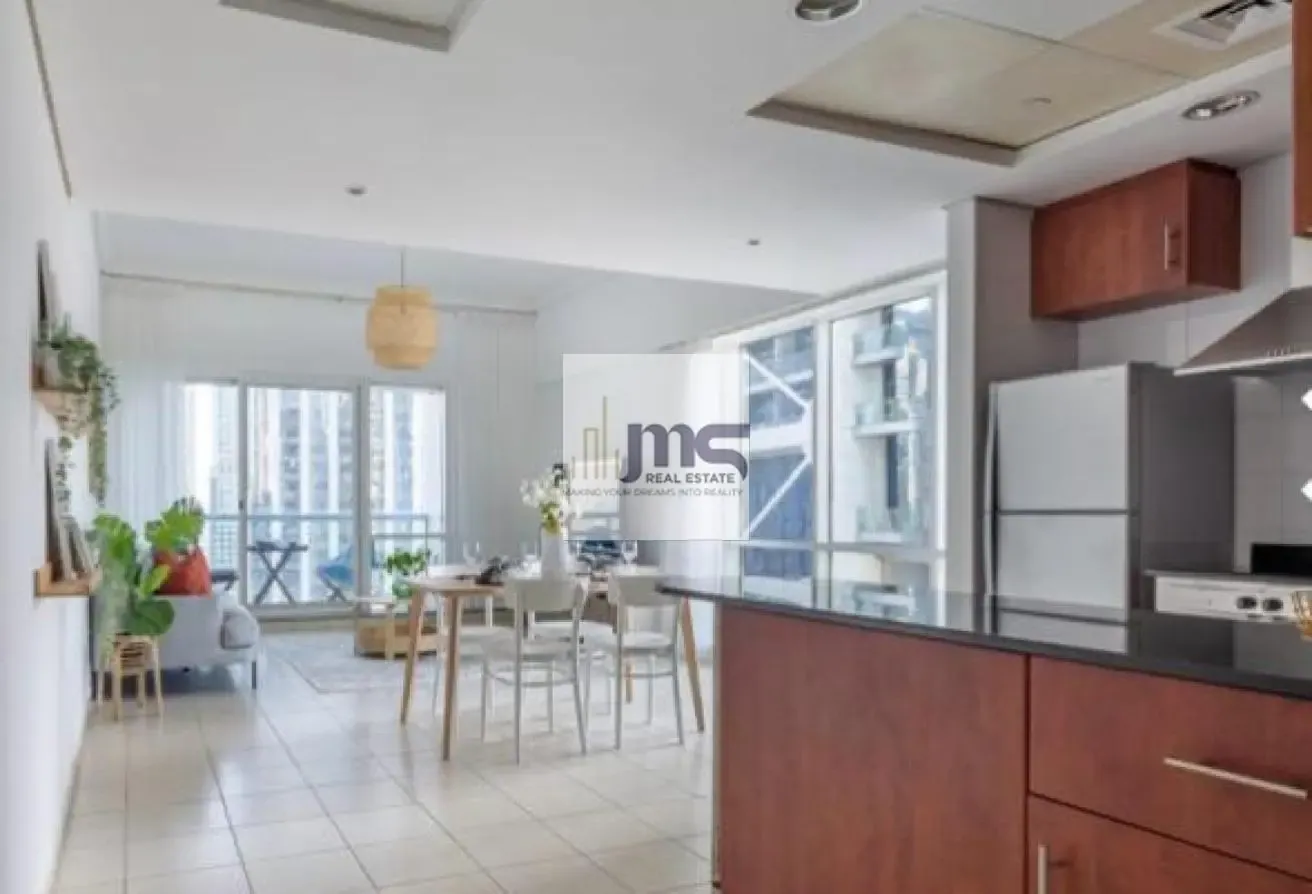 Fully Furnished/ Very Clean/Middle Floor/ Parking