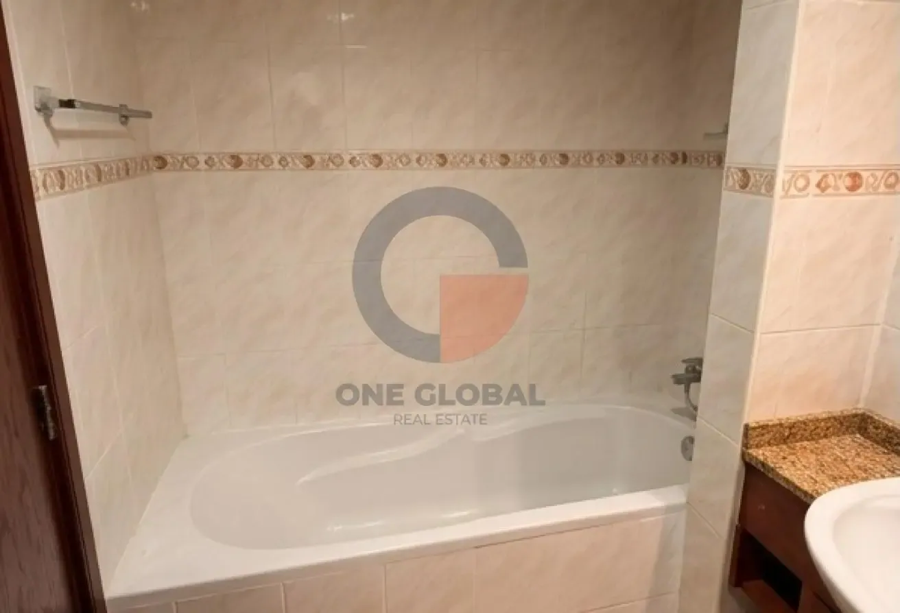 Mid Floor | Fully Furnished | Lake View